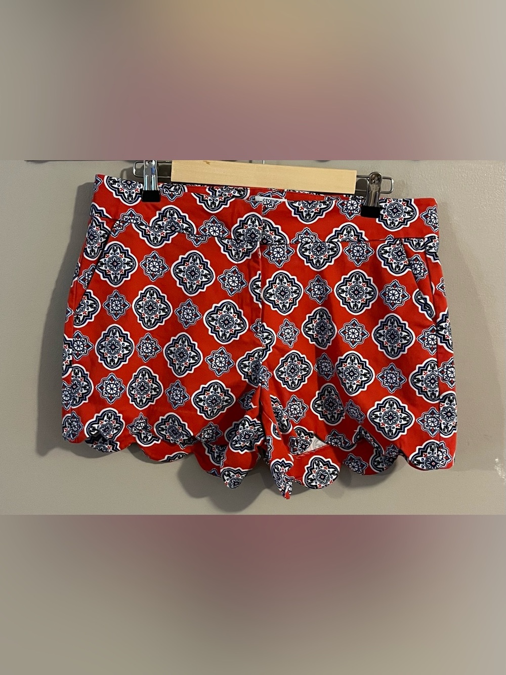 $6❤️Bundled Crown & Ivy Shorts